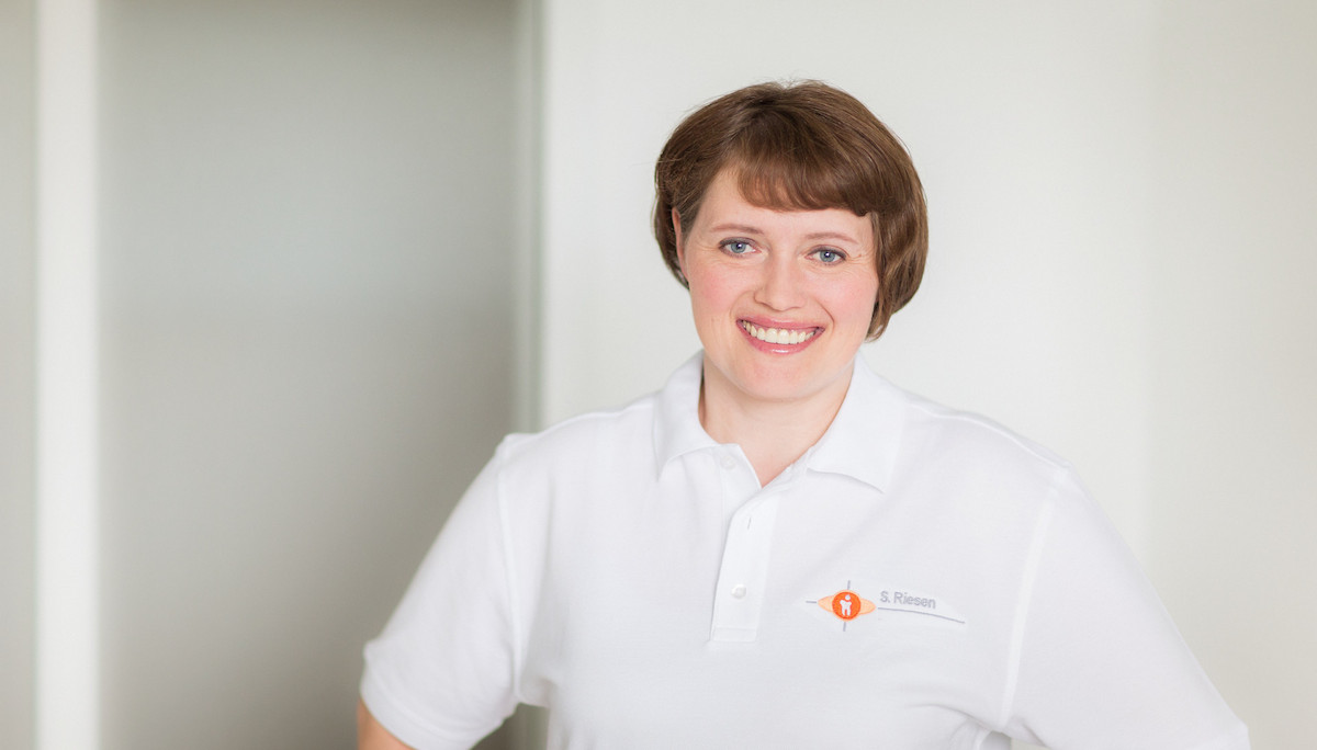 Swetlana Riesen kümmrt sich in unserer Praxis um das Qulitätsmanagement Qualitätsmanagement in der Praxis Heinemann. Lehnert & Schwenker